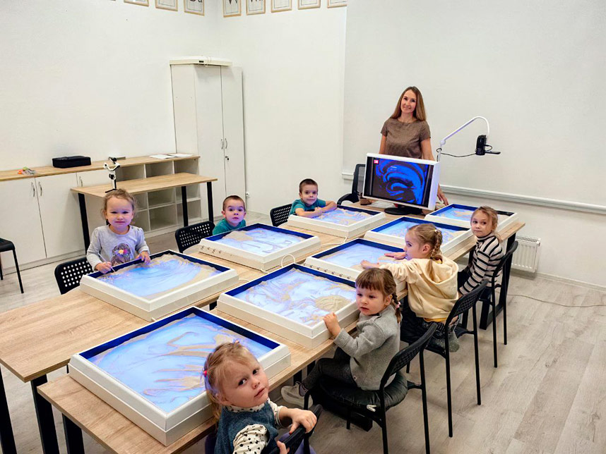 Франшиза выездной студии по рисованию песком для детей и взрослых «Песочная планета»